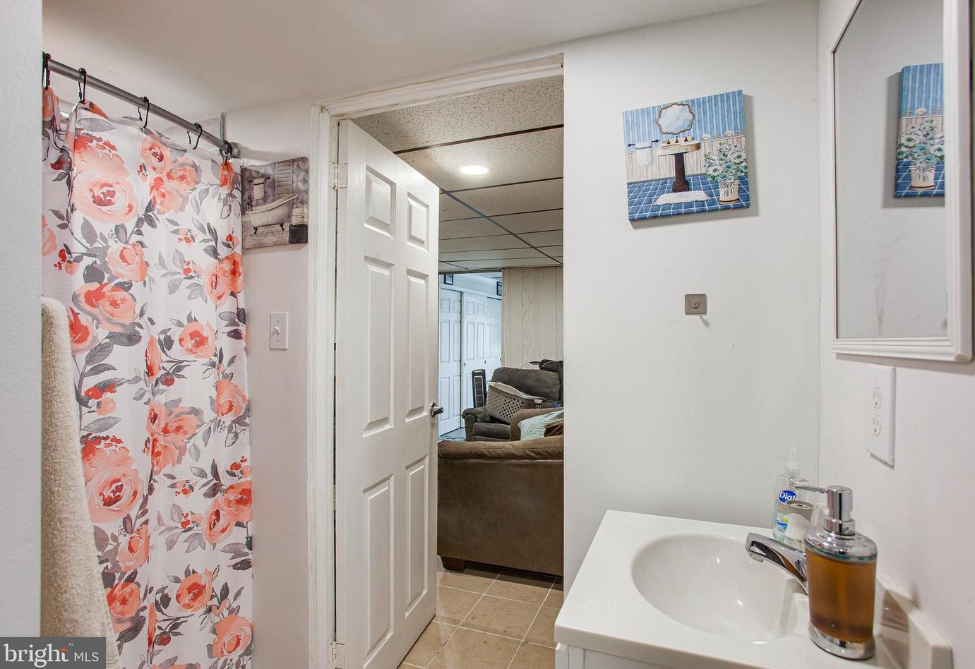 469 Van Kirk St, Philadelphia PA  19120-1120 exterior