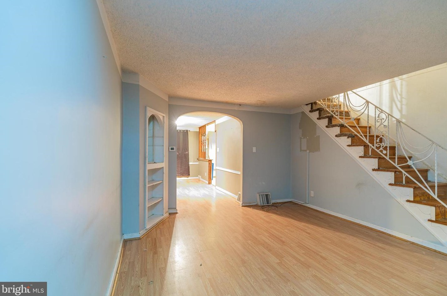 216 Stearly St, Philadelphia PA  19111-5915 exterior