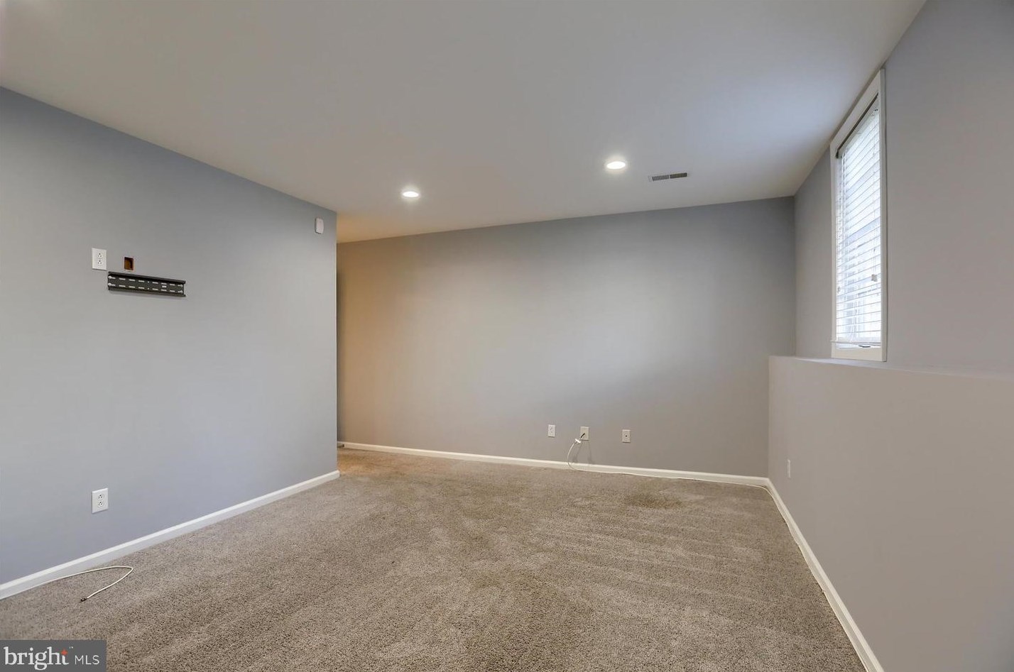 268 Lauriston St, Philadelphia PA  19128-3719 exterior