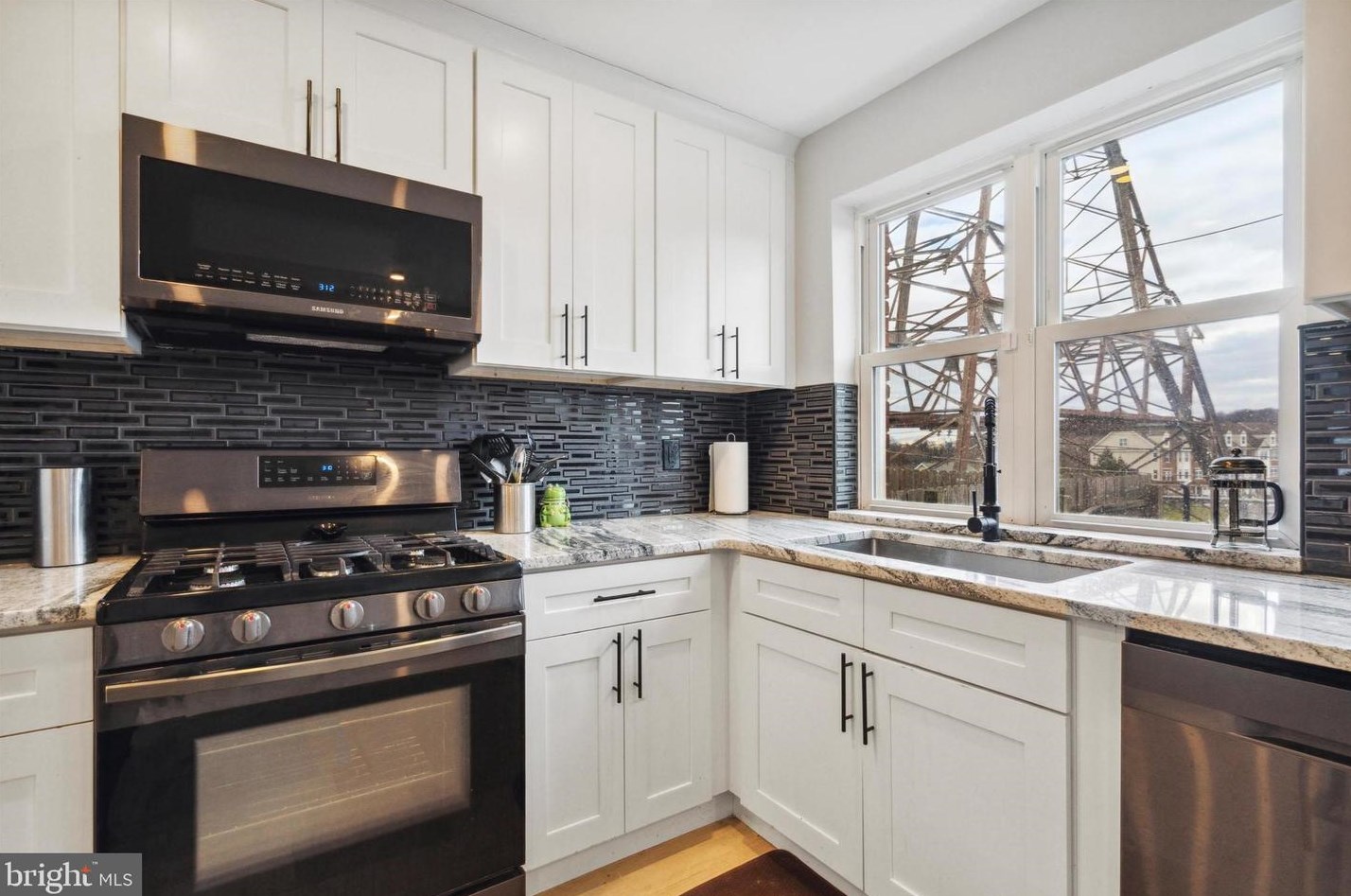 3530 Cresson St, Philadelphia PA  19129-1648 exterior