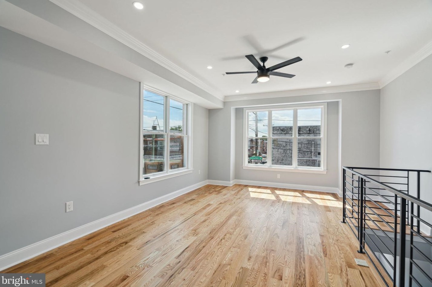 601 Porter St, Philadelphia PA  19148-3832 exterior