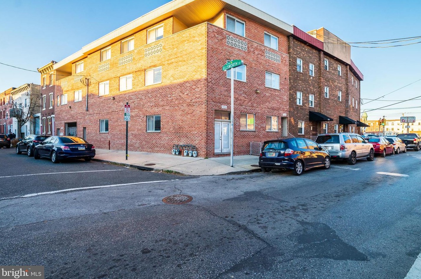 1126 Passyunk Ave, Philadelphia PA  19147-5142 exterior