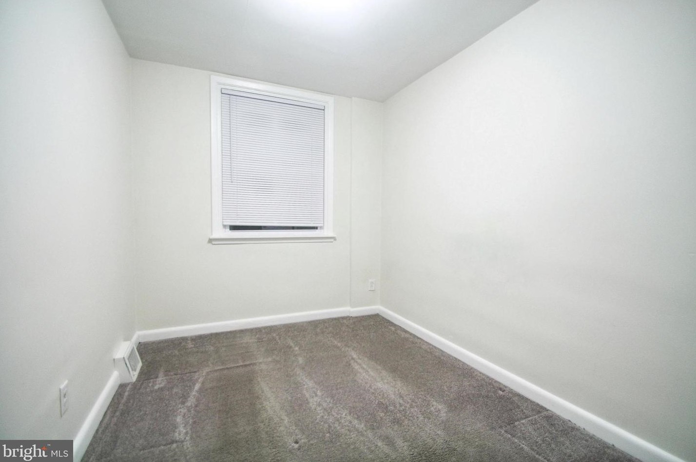 7448 Brockton Rd, Philadelphia PA  19151-2910 exterior