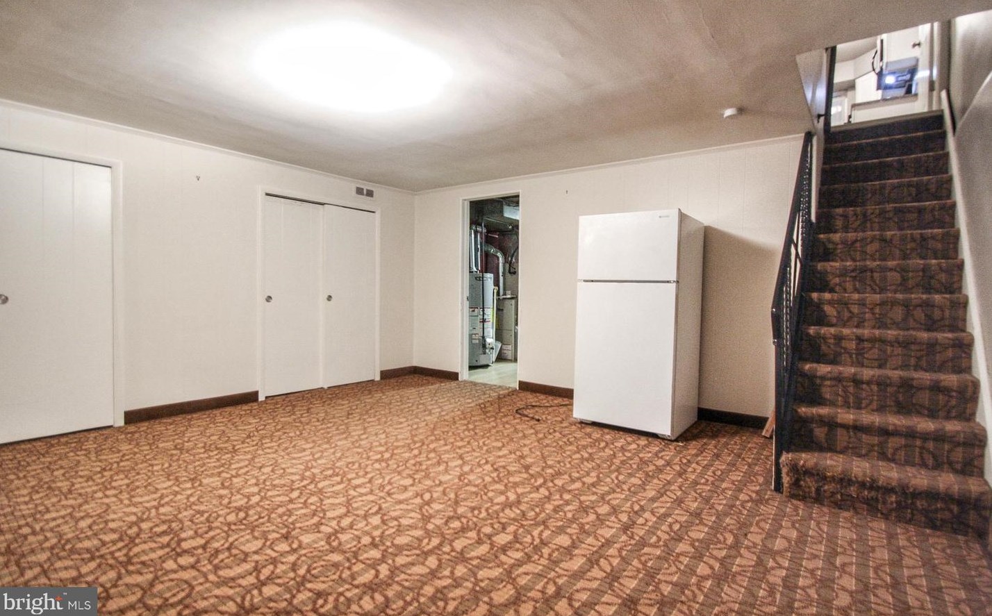 7448 Brockton Rd, Philadelphia PA  19151-2910 exterior