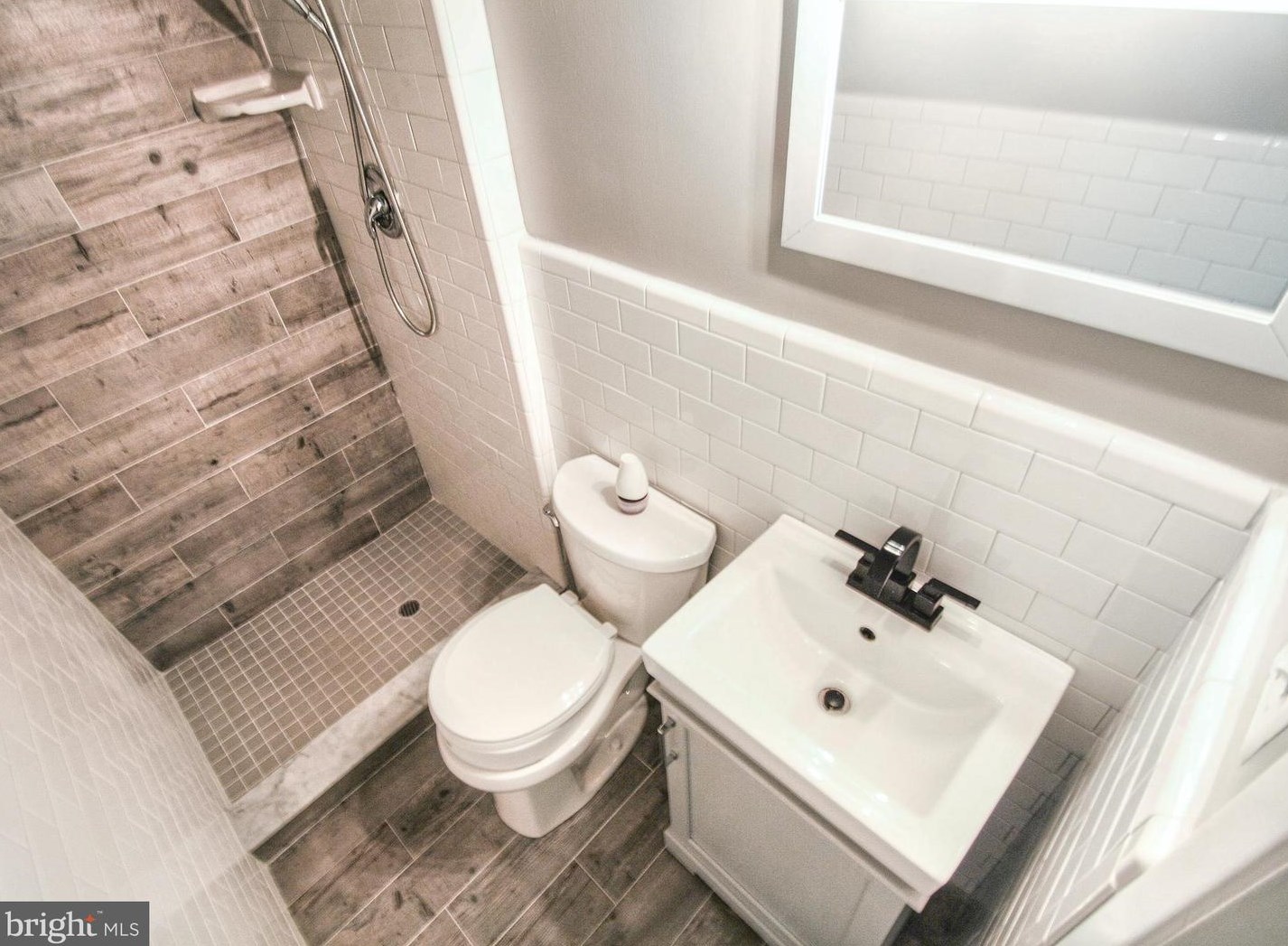 7448 Brockton Rd, Philadelphia PA  19151-2910 exterior