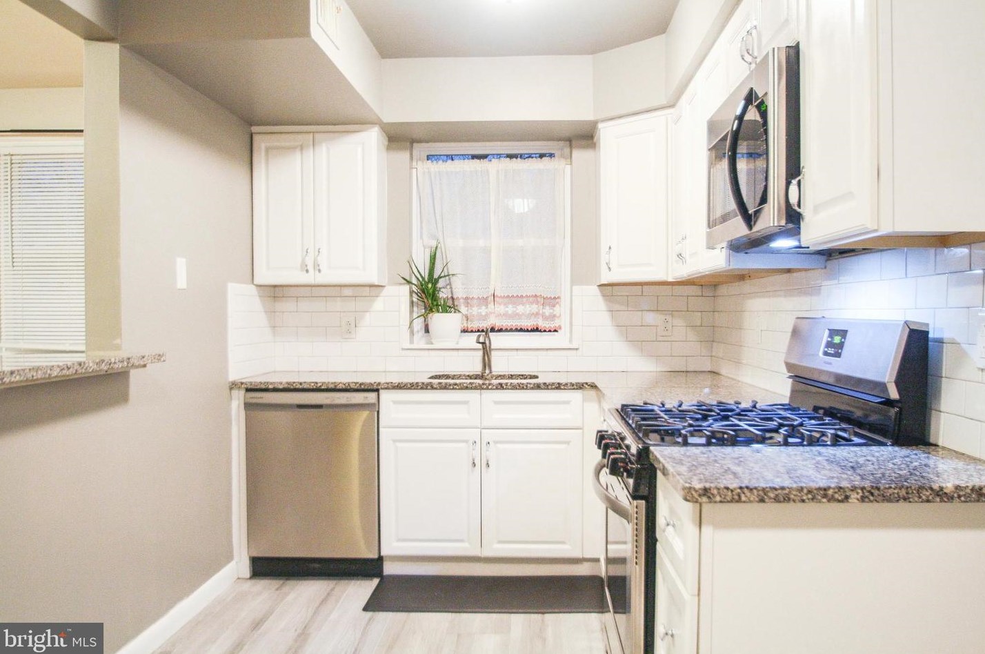 7448 Brockton Rd, Philadelphia PA  19151-2910 exterior