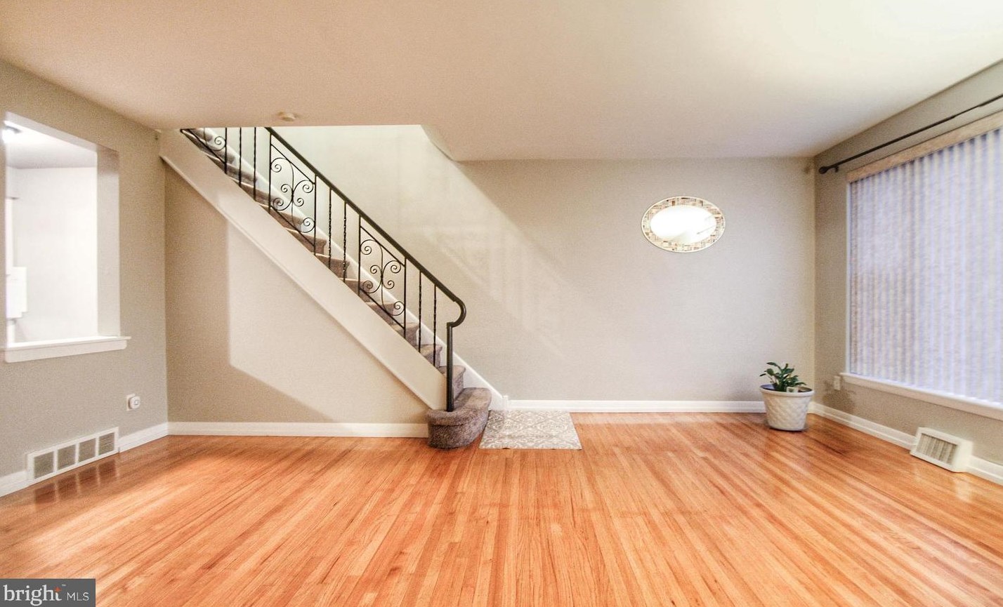 7448 Brockton Rd, Philadelphia PA  19151-2910 exterior