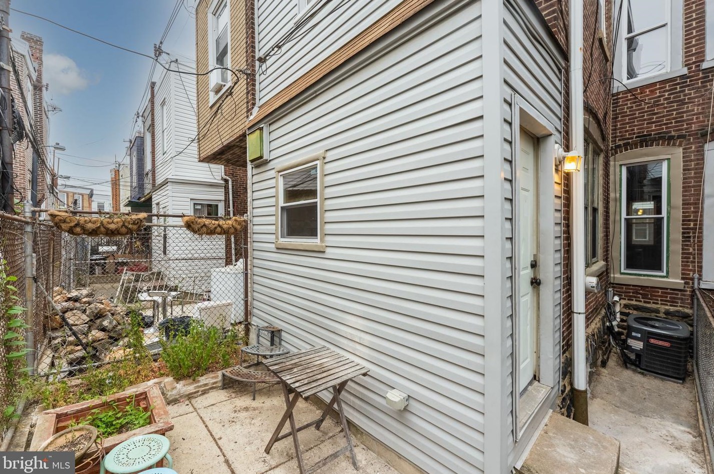 3220 Potter St, Philadelphia PA  19134-1922 exterior