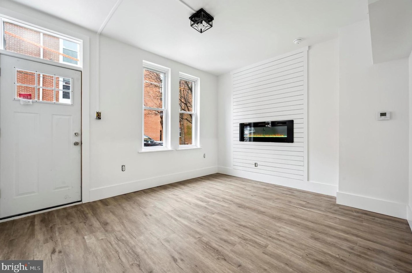 610 Clifton St, Philadelphia PA  19147-1921 exterior