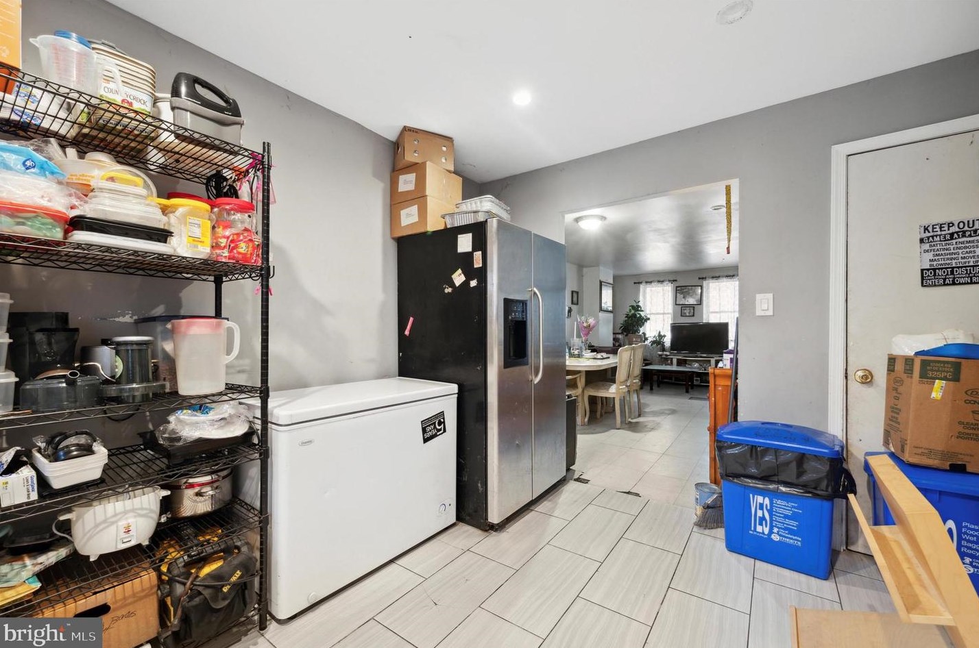 2023 Bambrey St, Philadelphia PA 19146-4405 exterior