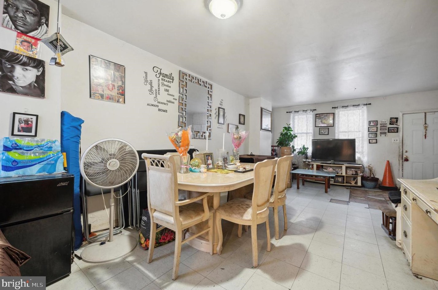 2023 Bambrey St, Philadelphia PA 19146-4405 exterior