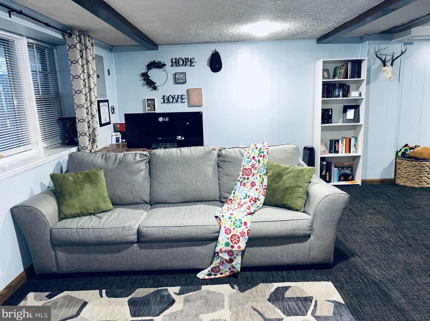 3642 Newberry Rd, Philadelphia PA  19154-2625 exterior