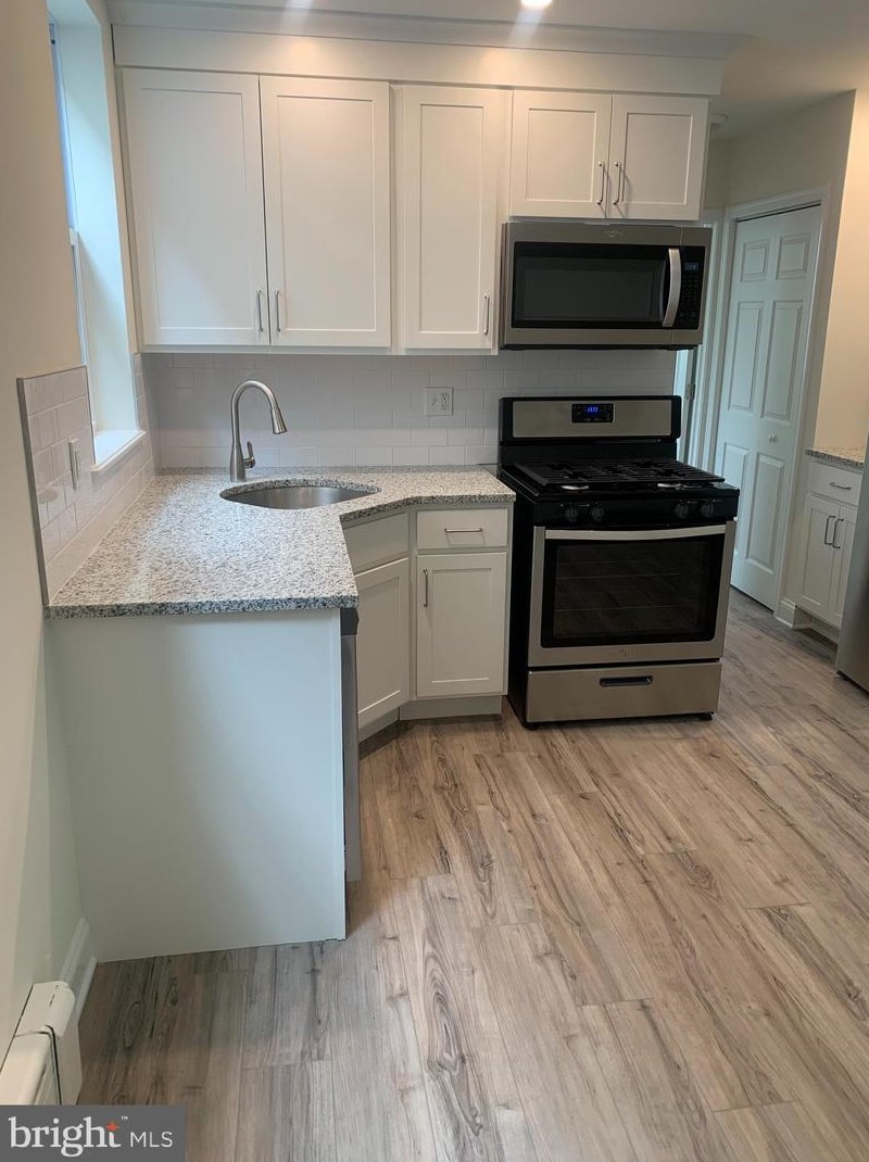 1518 Passyunk Ave, Philadelphia PA 19147-5119 exterior