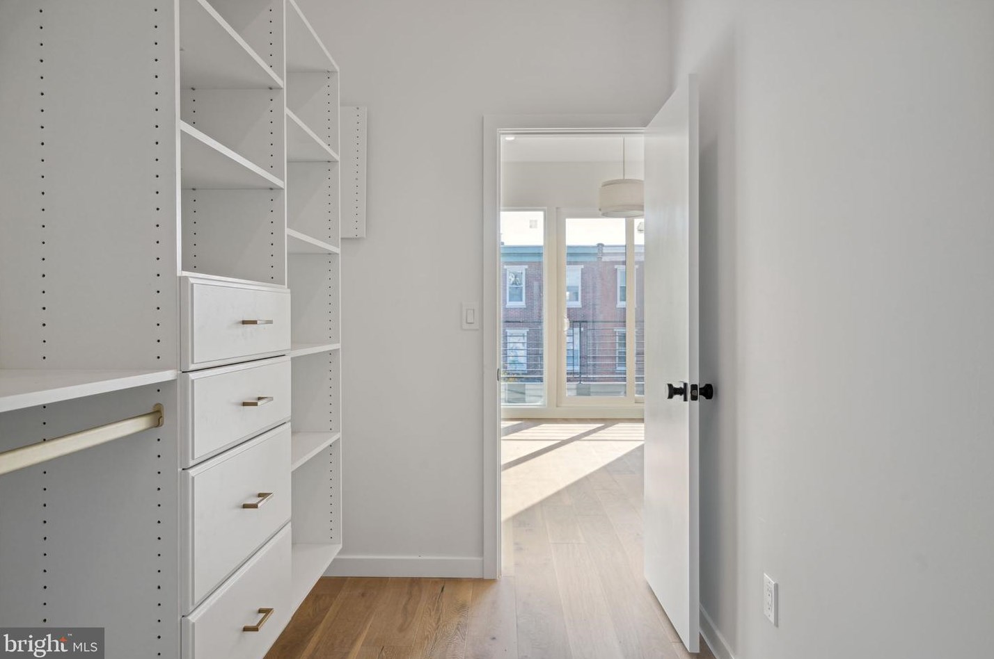 2943 Cambridge St, Philadelphia PA  19130-1115 exterior