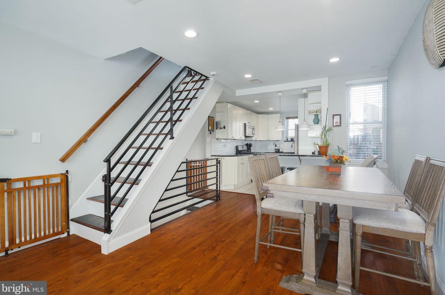 1436 Chadwick St, Philadelphia PA  19146-4729 exterior