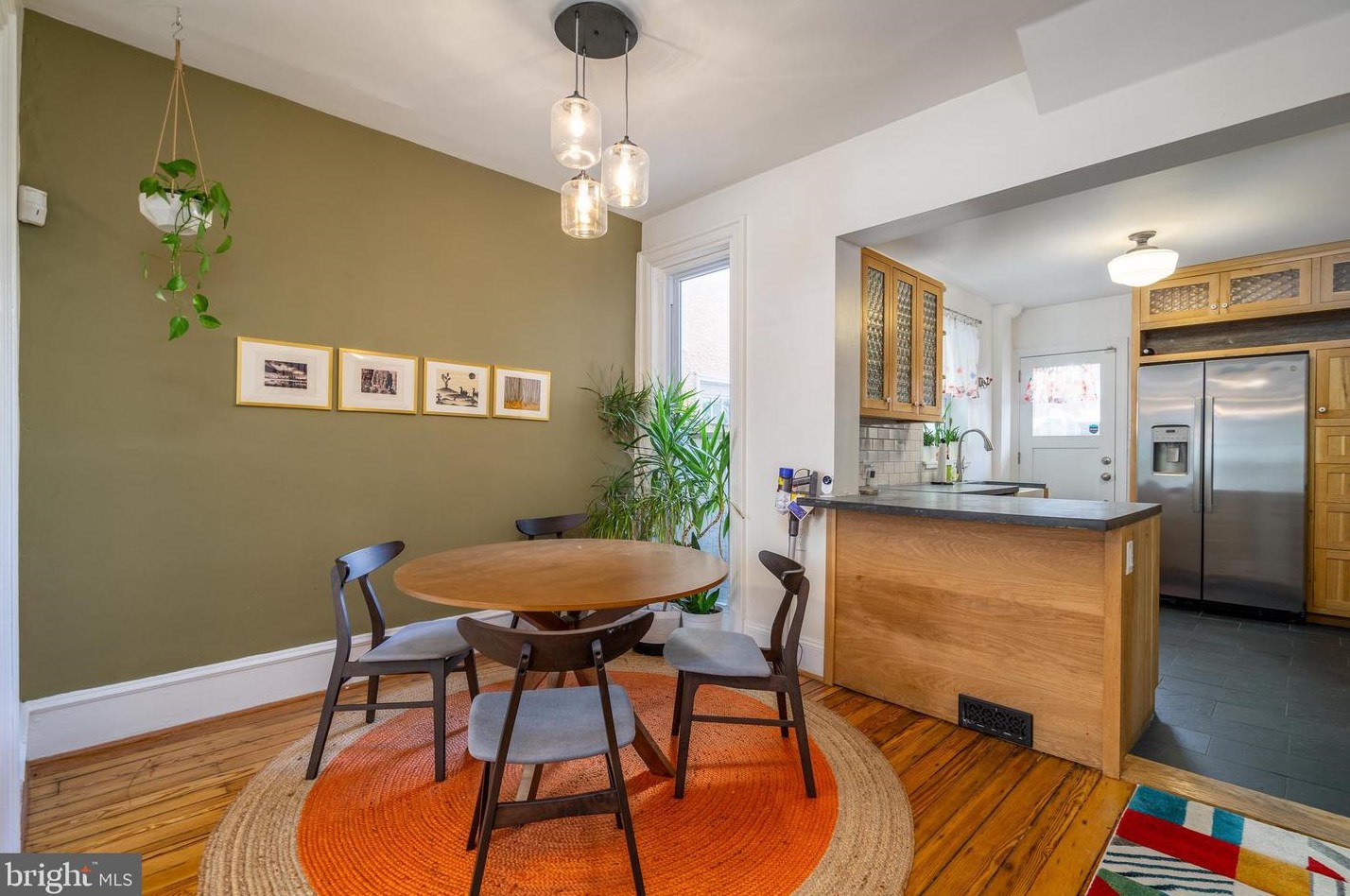 829 Taylor St, Philadelphia PA  19130-1927 exterior