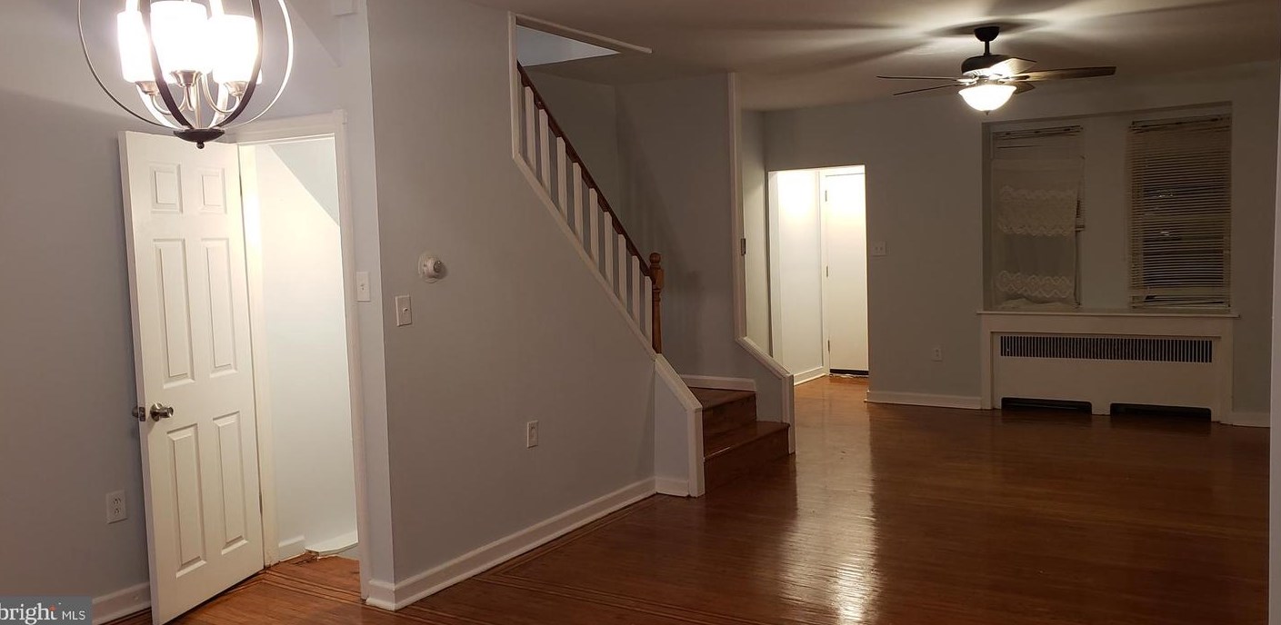 3825 J St, Philadelphia PA  19124-5405 exterior