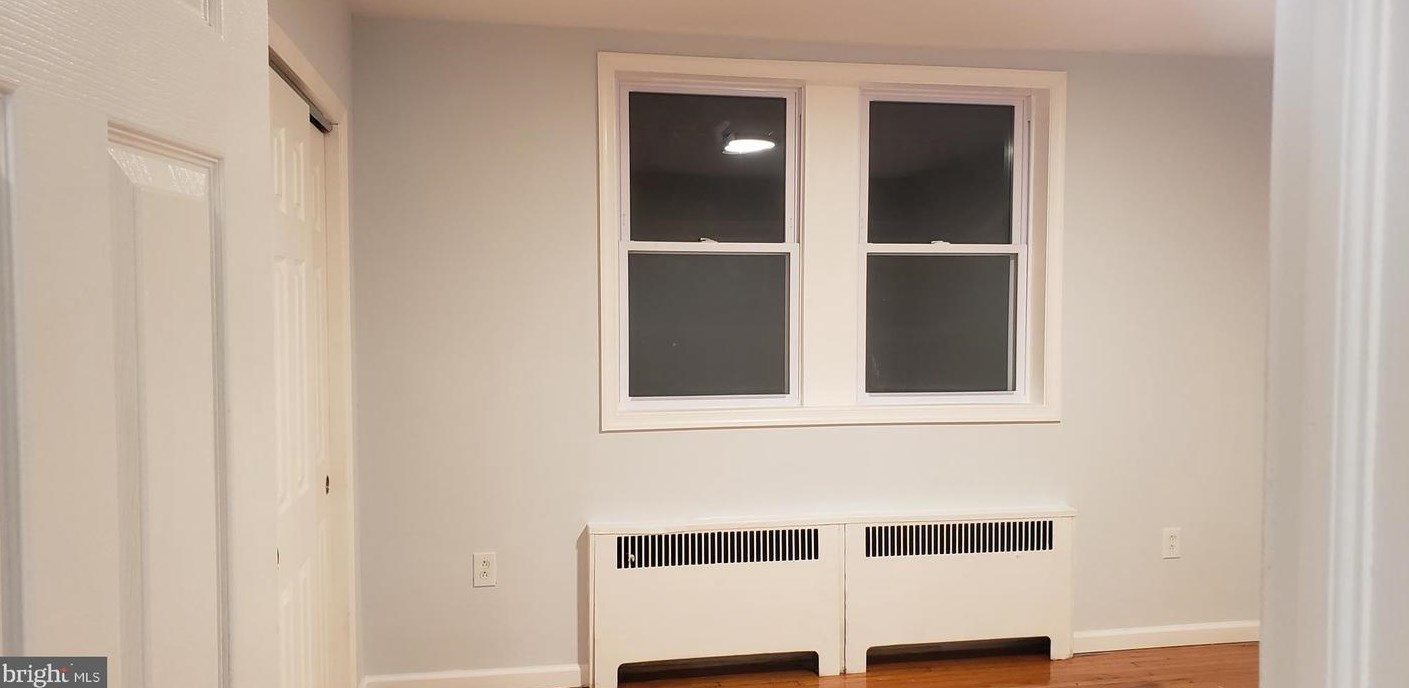 3825 J St, Philadelphia PA  19124-5405 exterior