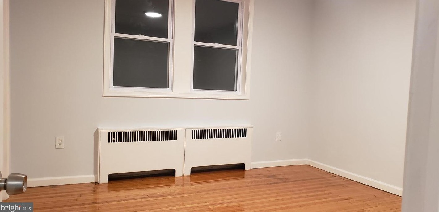 3825 J St, Philadelphia PA  19124-5405 exterior