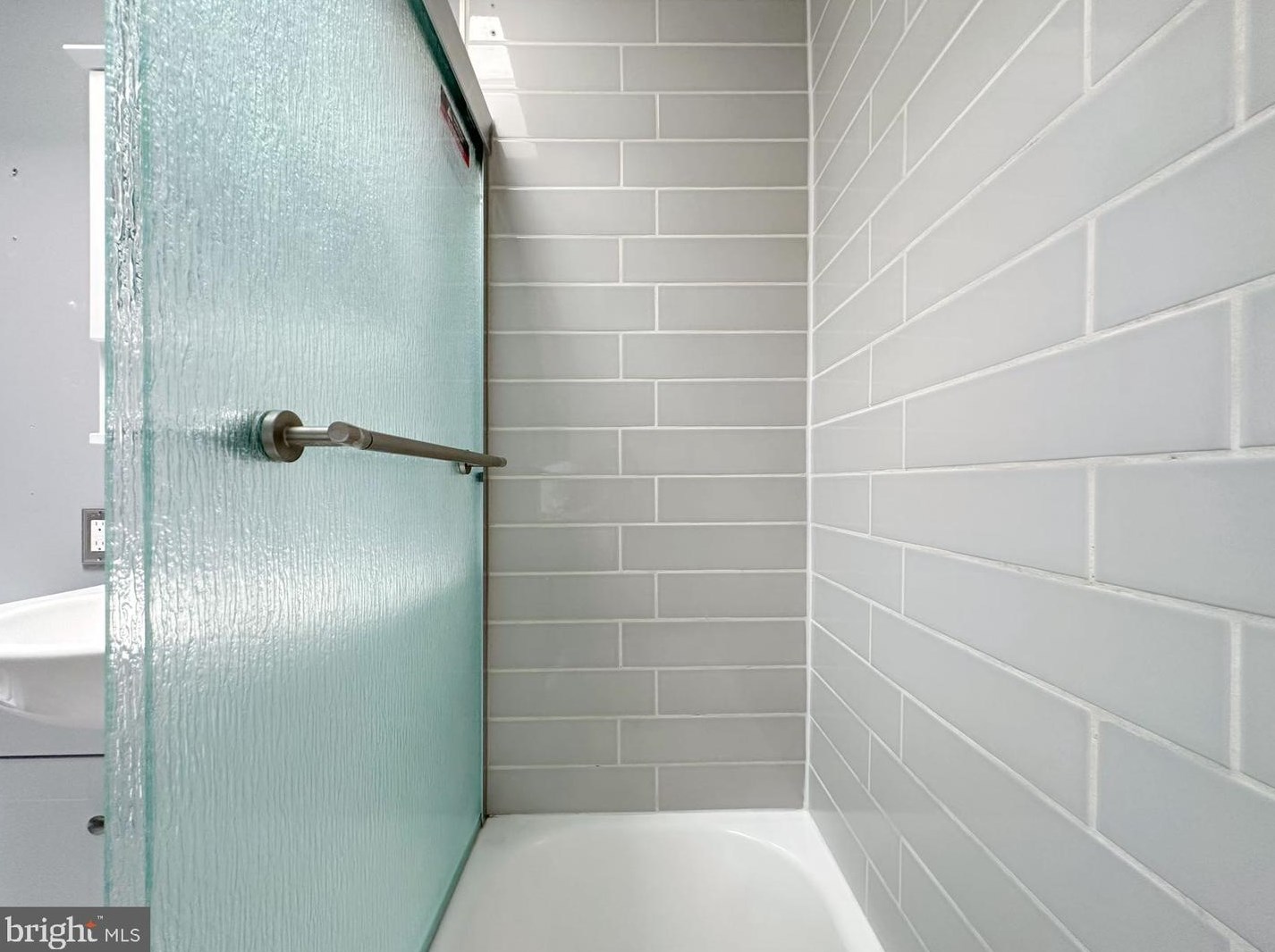 3341 Morning Glory Rd, Philadelphia PA  19154-1819 exterior