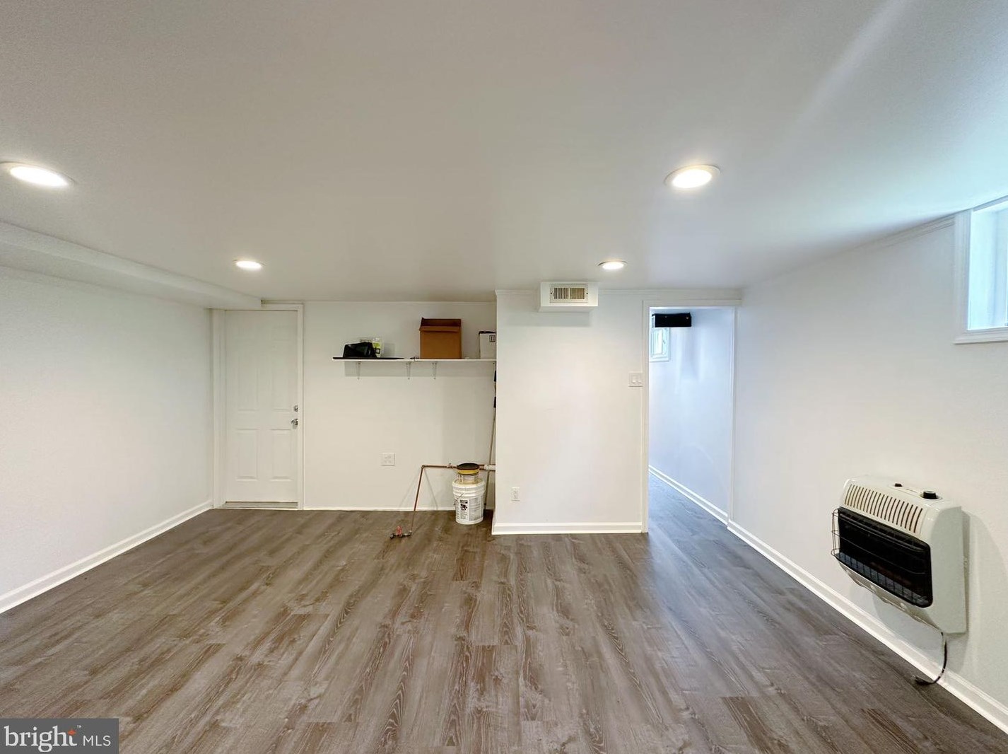 3341 Morning Glory Rd, Philadelphia PA  19154-1819 exterior