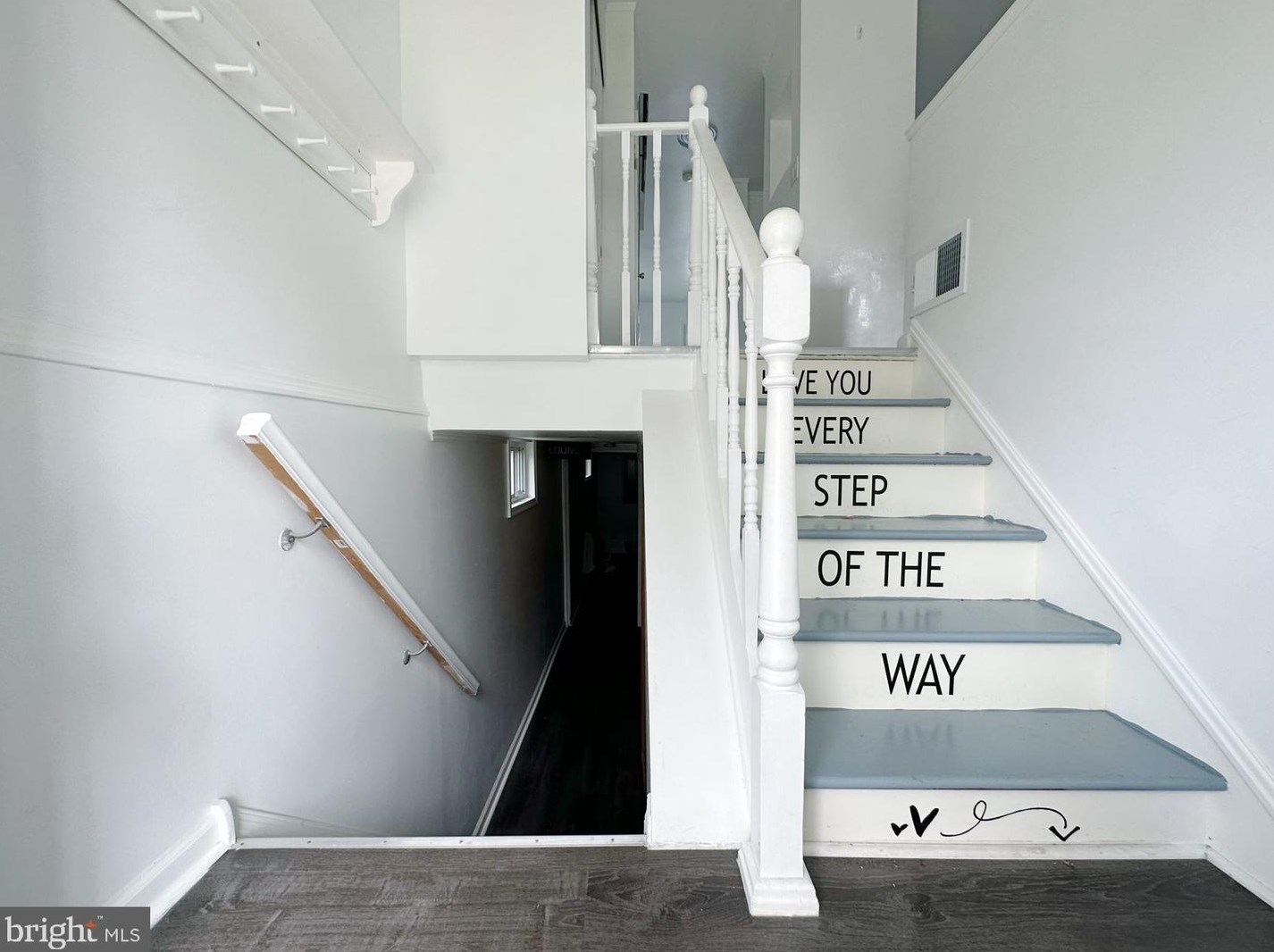 3341 Morning Glory Rd, Philadelphia PA  19154-1819 exterior