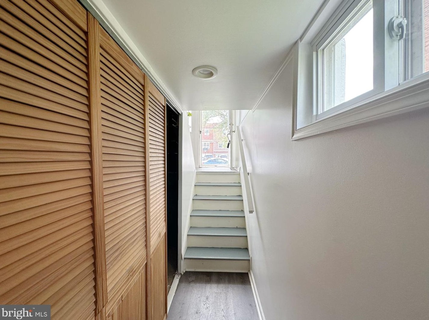 3341 Morning Glory Rd, Philadelphia PA  19154-1819 exterior