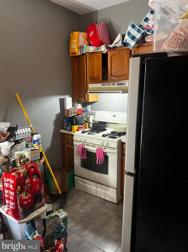 1323 47 St, Philadelphia PA 19143-4401 exterior