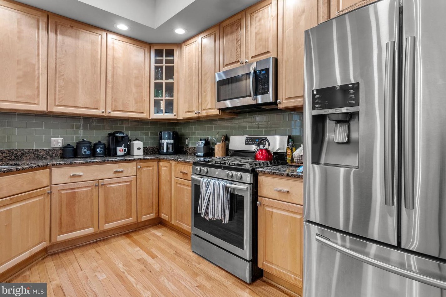 3866 Manor St, Philadelphia PA  19128-5206 exterior
