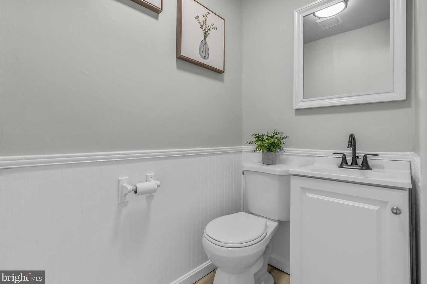 11728 Millbrook Rd, Philadelphia PA 19154-3618 exterior