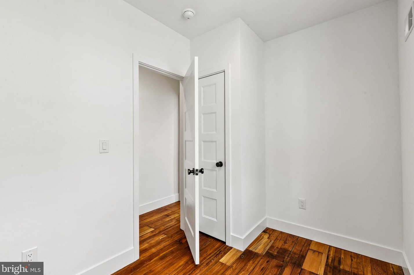 2726 Poplar St, Philadelphia PA  19130-1224 exterior