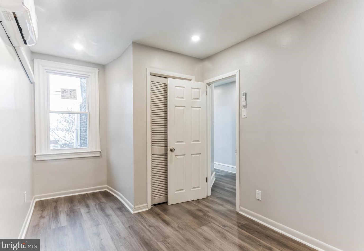 180 Sparks St, Philadelphia PA 19120-1420 exterior