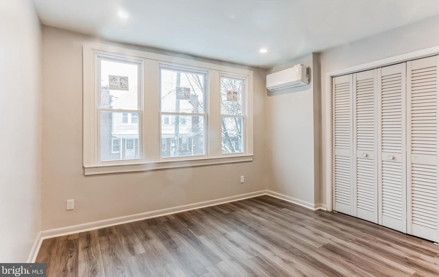 180 Sparks St, Philadelphia PA 19120-1420 exterior