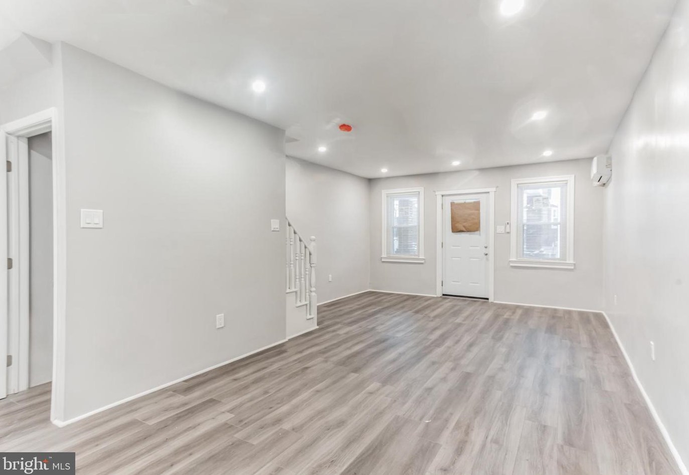 180 Sparks St, Philadelphia PA 19120-1420 exterior