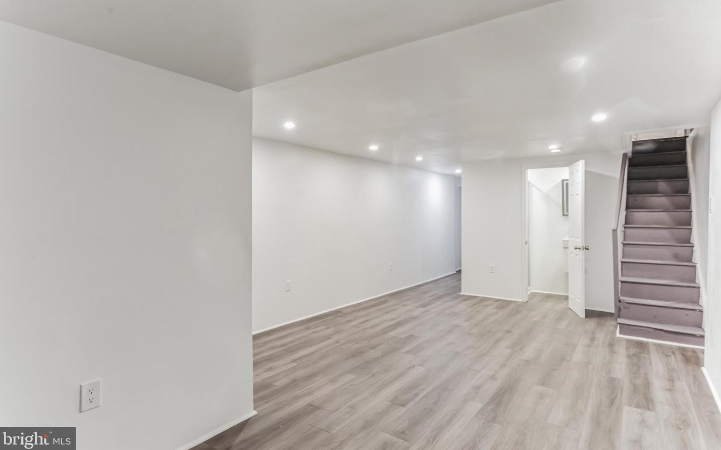 180 Sparks St, Philadelphia PA 19120-1420 exterior