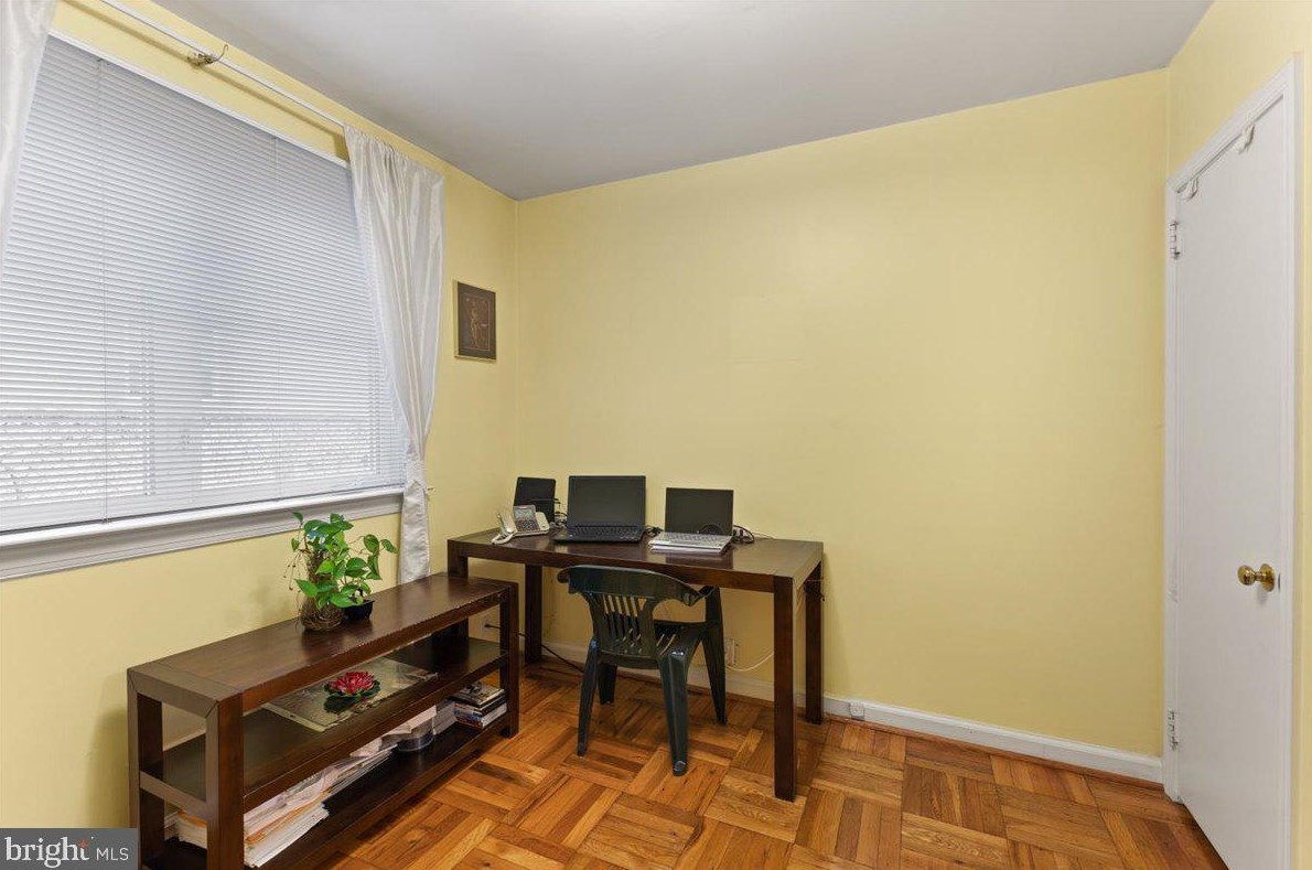 660 Rennard St, Philadelphia PA  19116-2823 exterior