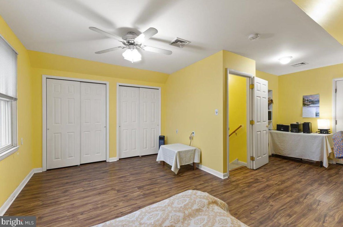 660 Rennard St, Philadelphia PA  19116-2823 exterior