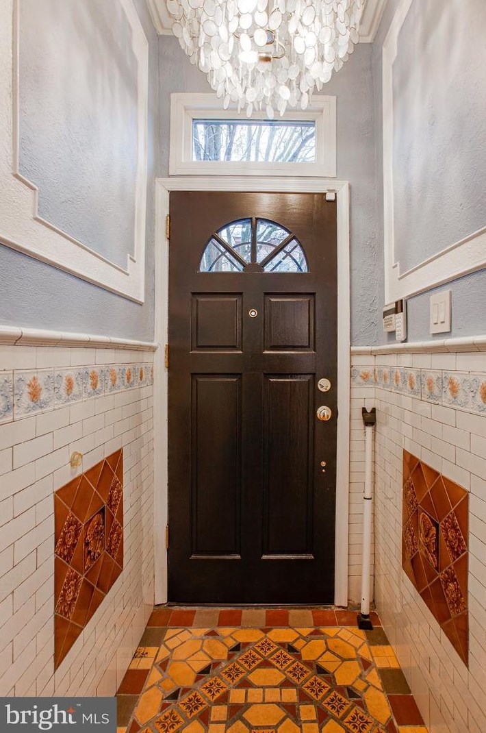 1325 Moore St, Philadelphia PA  19148-1508 exterior