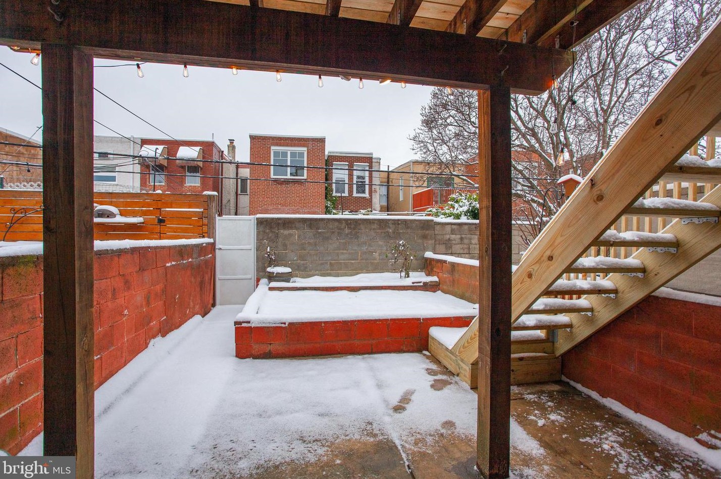 1325 Moore St, Philadelphia PA  19148-1508 exterior