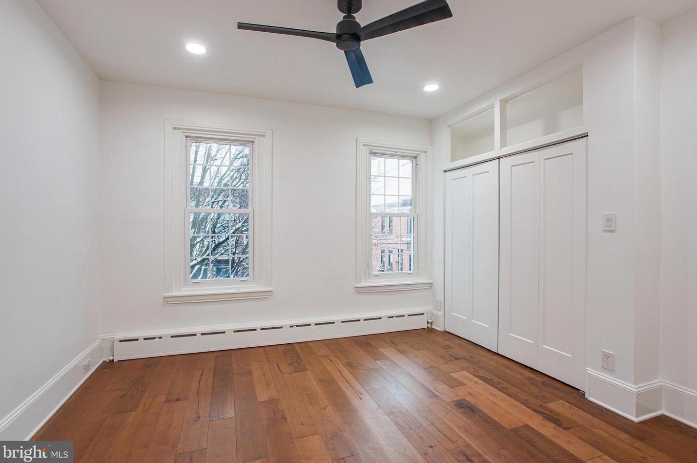 1325 Moore St, Philadelphia PA  19148-1508 exterior