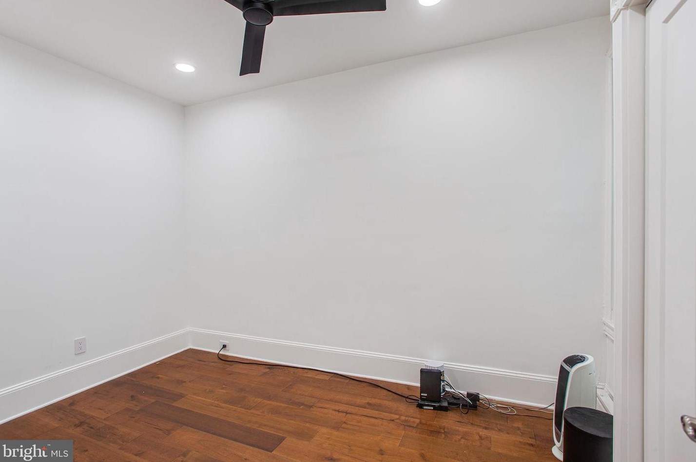 1325 Moore St, Philadelphia PA  19148-1508 exterior