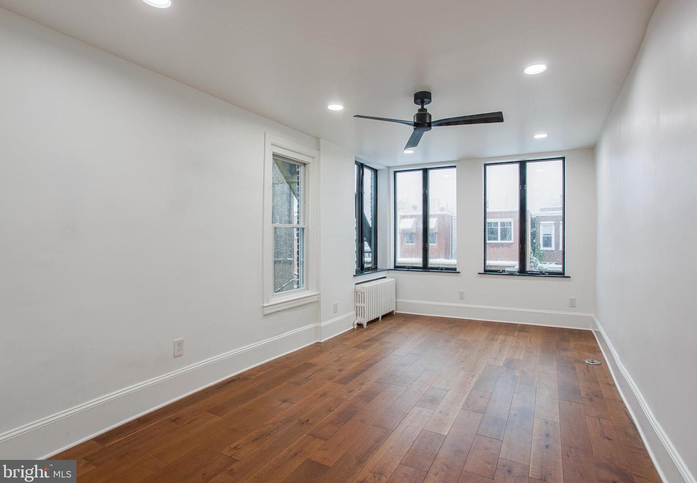 1325 Moore St, Philadelphia PA  19148-1508 exterior