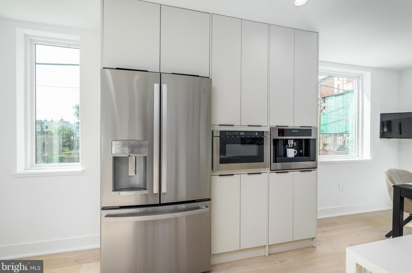 2614 Hagert St, Philadelphia PA  19125-1209 exterior