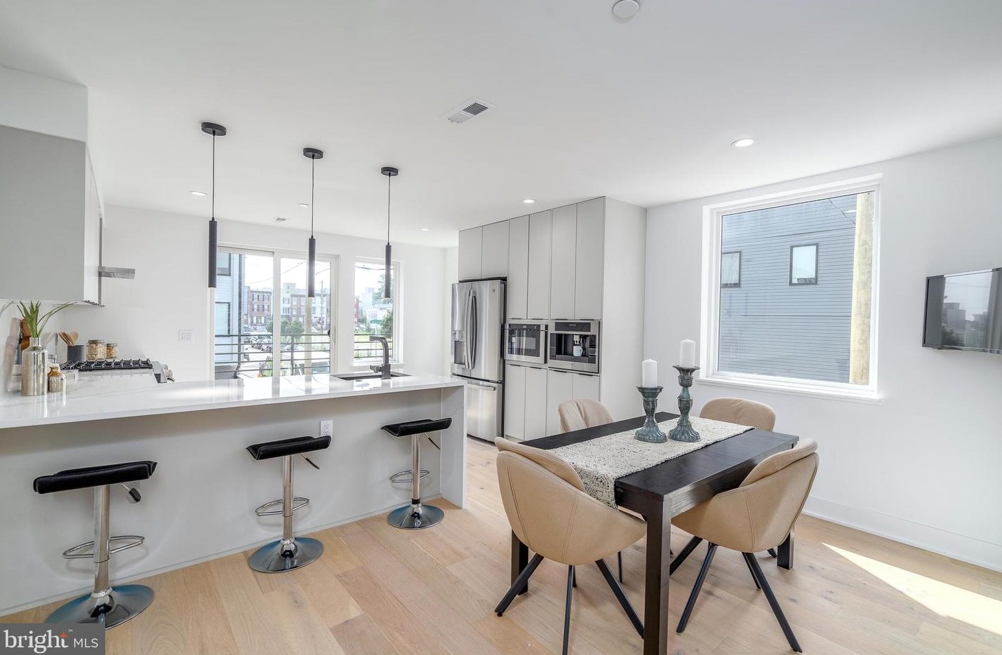 2614 Hagert St, Philadelphia PA  19125-1209 exterior