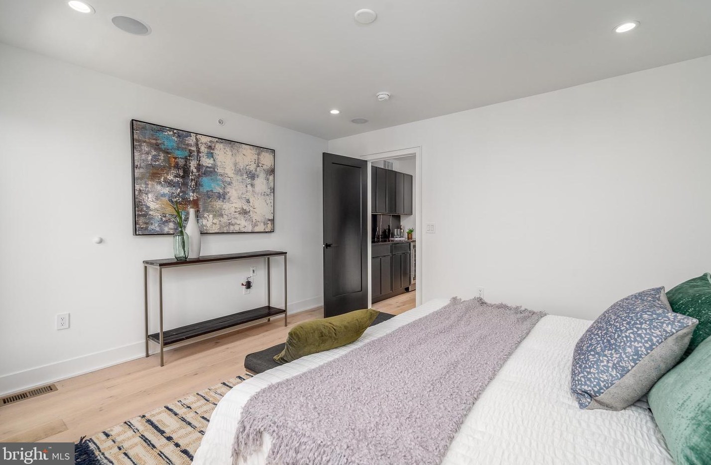 2614 Hagert St, Philadelphia PA  19125-1209 exterior