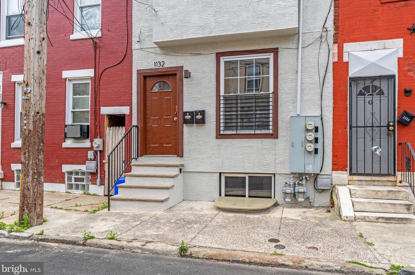 1132 Nevada St, Philadelphia PA  19133-1027 exterior