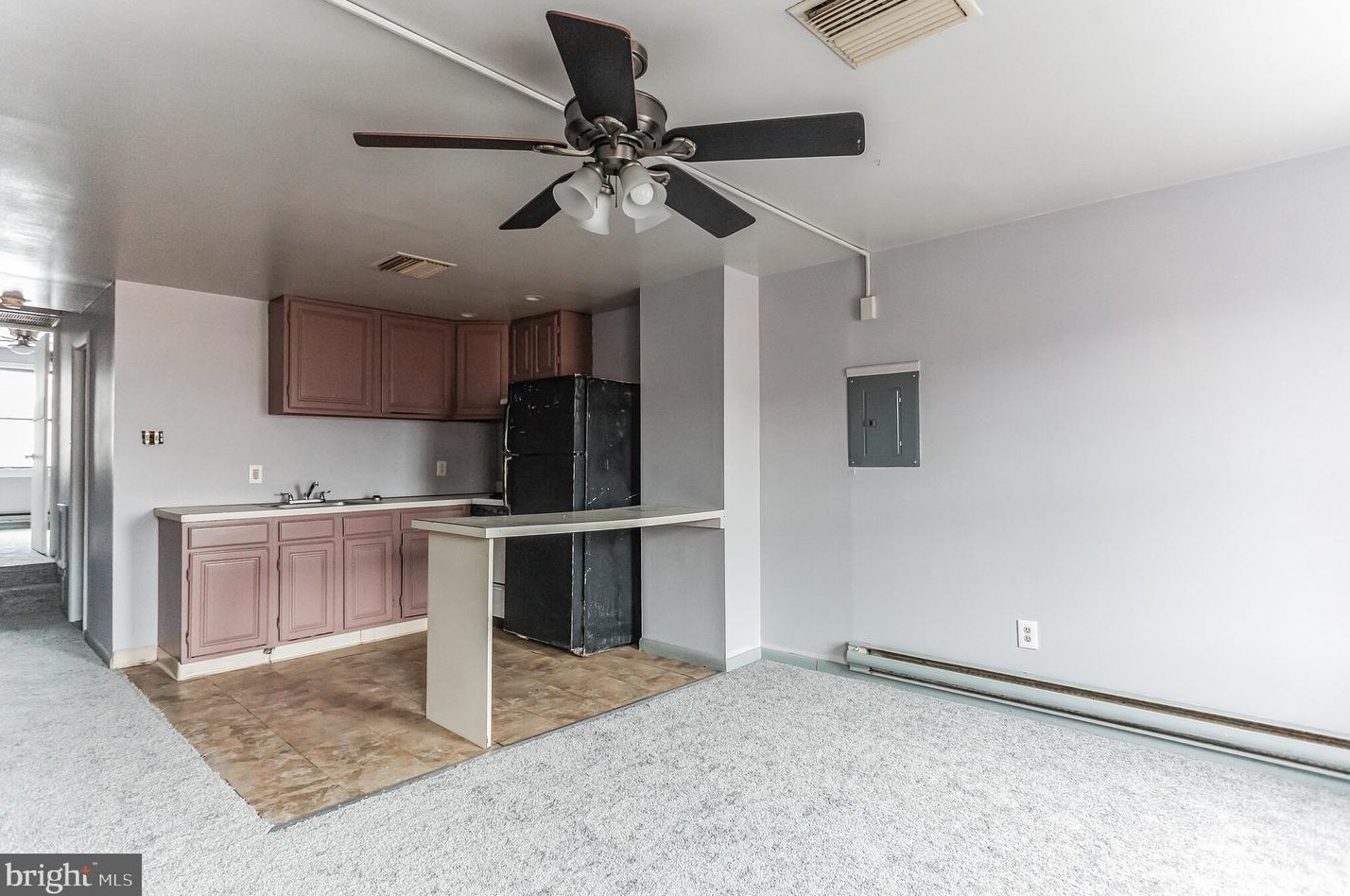 1724 Snyder Ave, Philadelphia PA 19148-2314 exterior