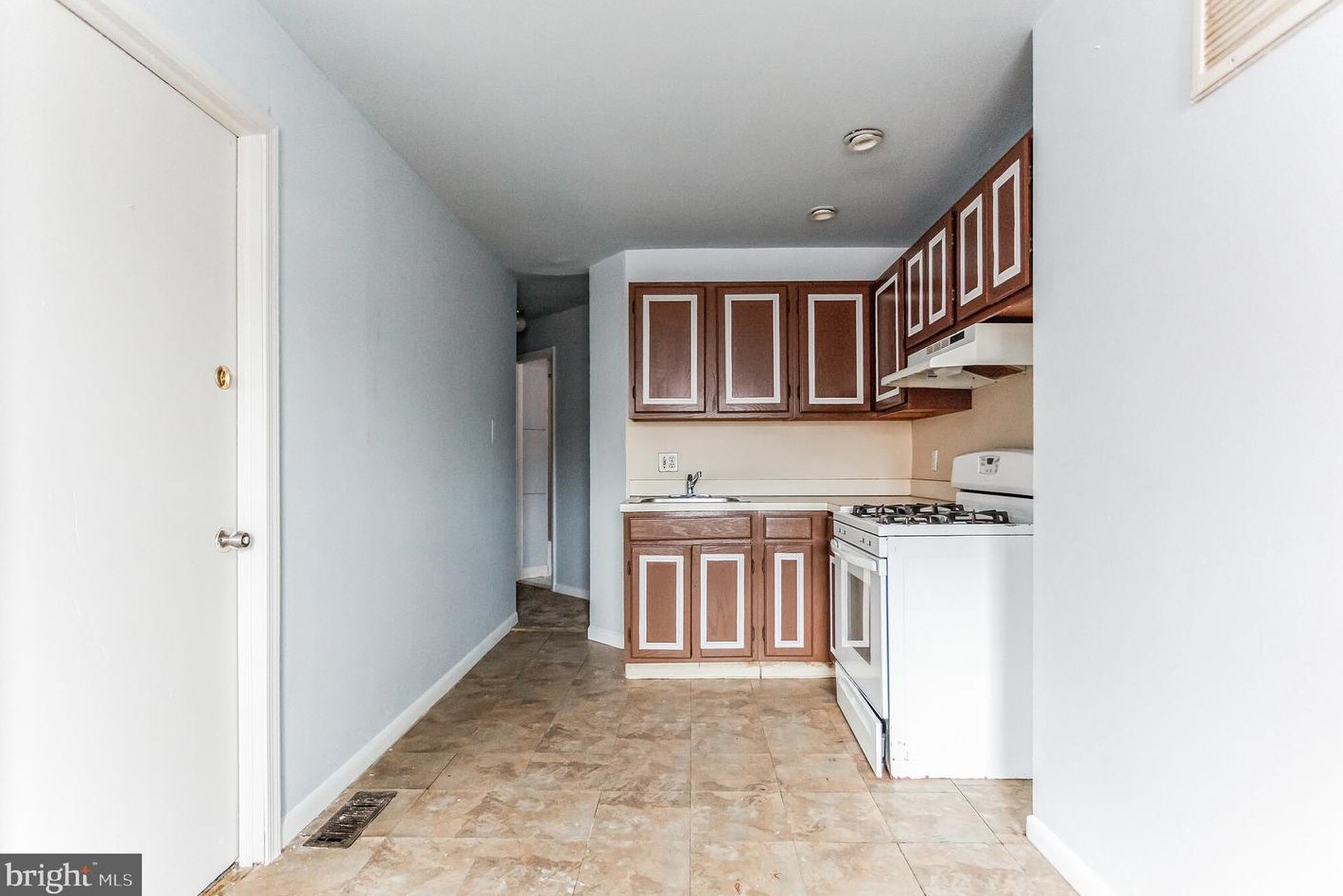 1724 Snyder Ave, Philadelphia PA 19148-2314 exterior