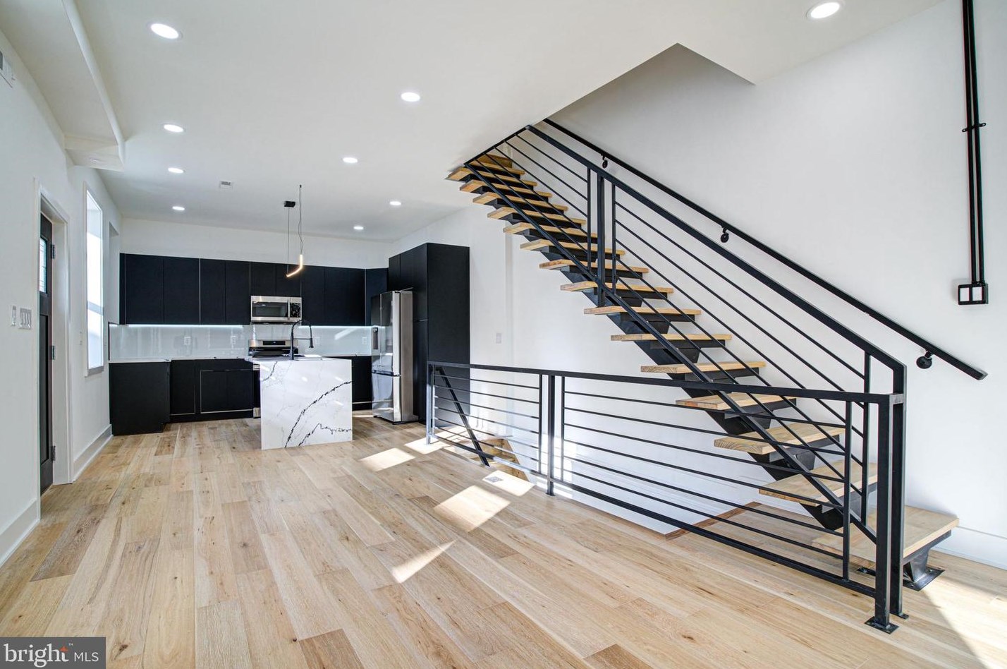 1815 Moore St, Philadelphia PA  19145-2144 exterior