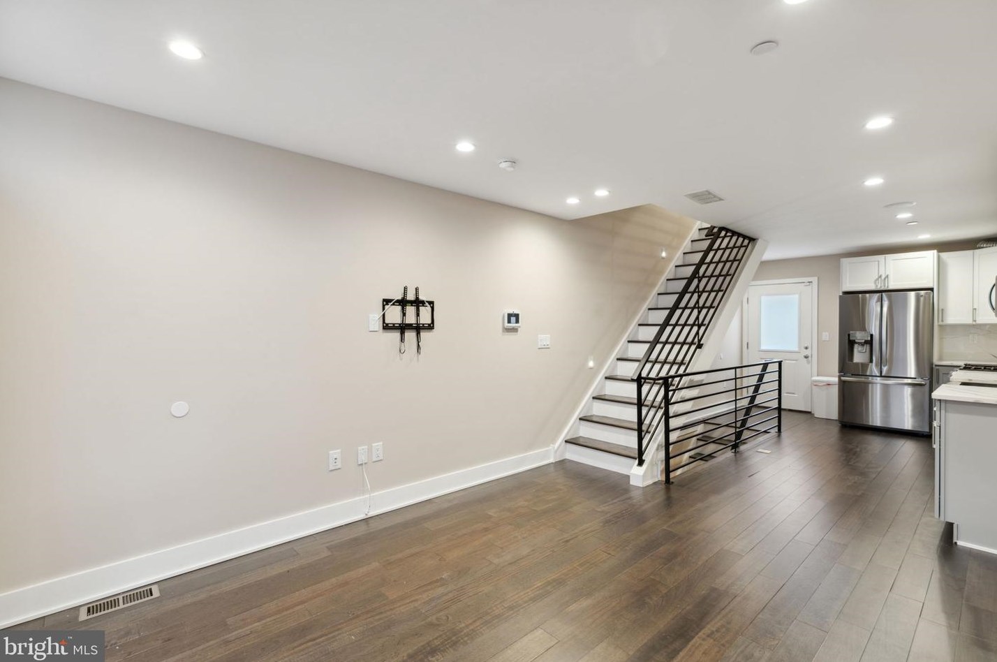 1449 Orkney St, Philadelphia PA  19122-3725 exterior